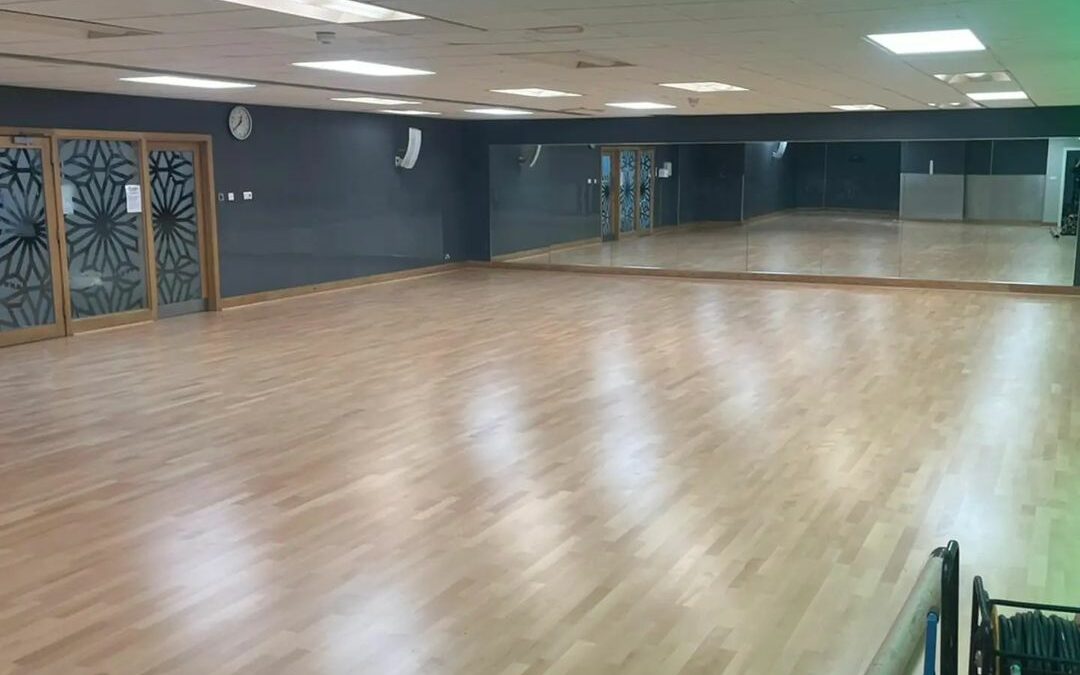 Flooring Contractors West Sussex: Why Hutchison Flooring Is the Trusted Choice for Quality Flooring Installation